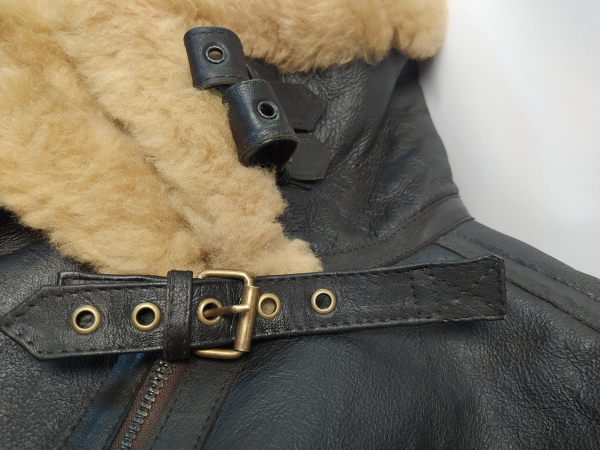 Boucle de la veste "B-3" 